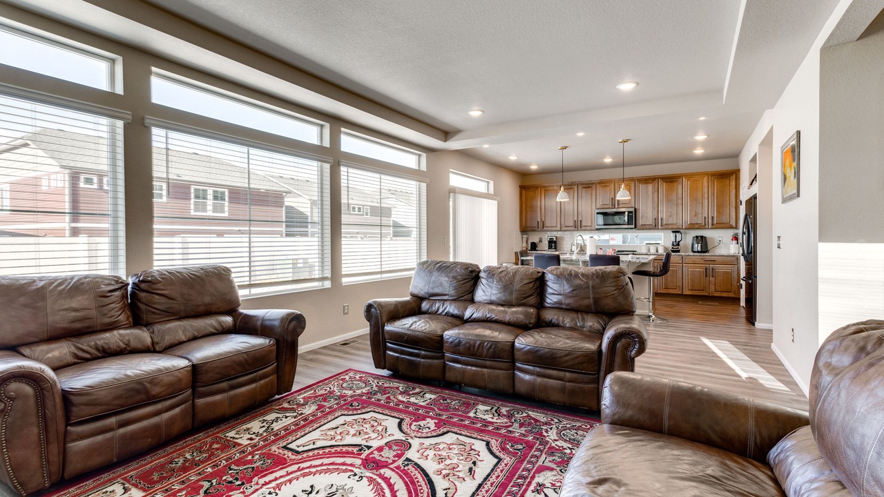 Photo of Livingroom in Aurora