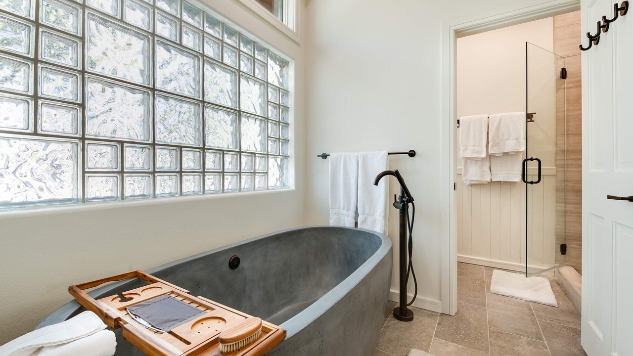 Photo of Bathroom in The Highlands