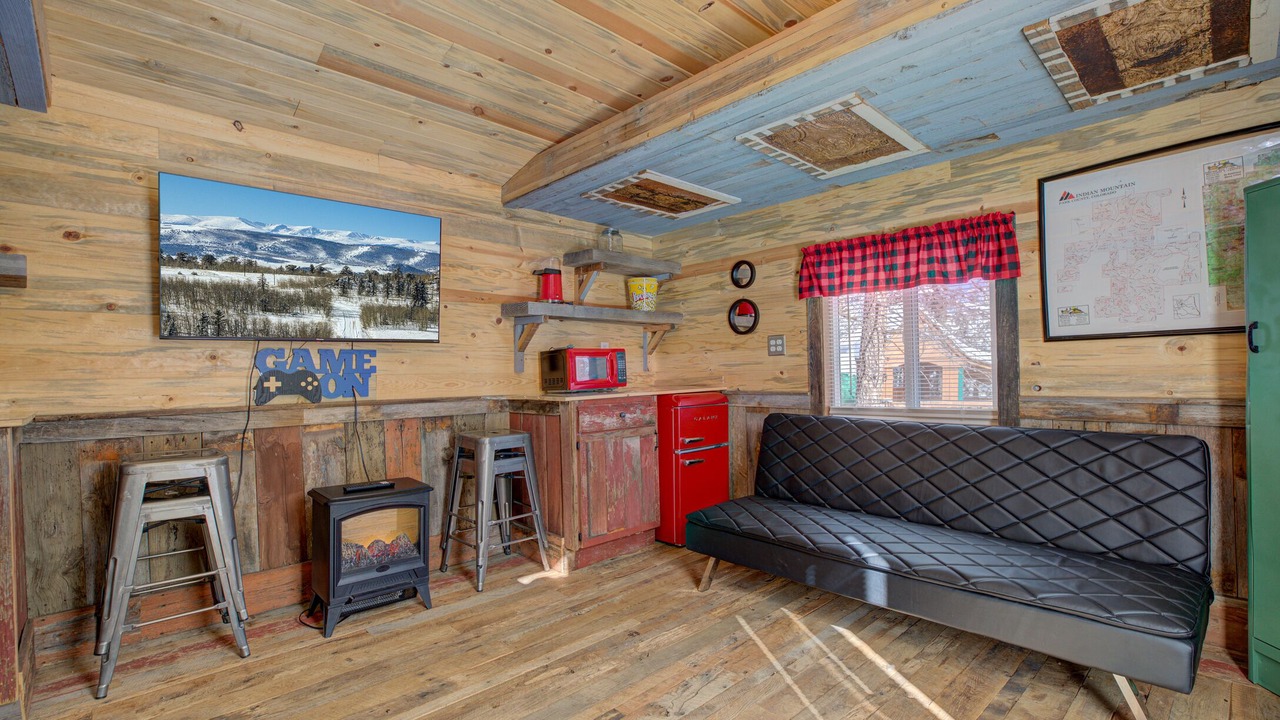 Photo of Bedroom in Indian Mountain