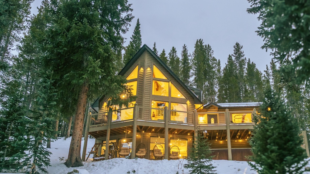 Photo of Outdoor in Crown