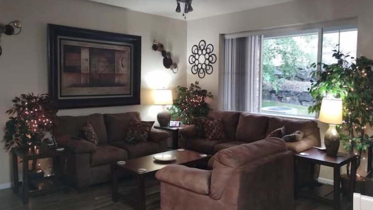 Photo of Livingroom in North Central Westminster
