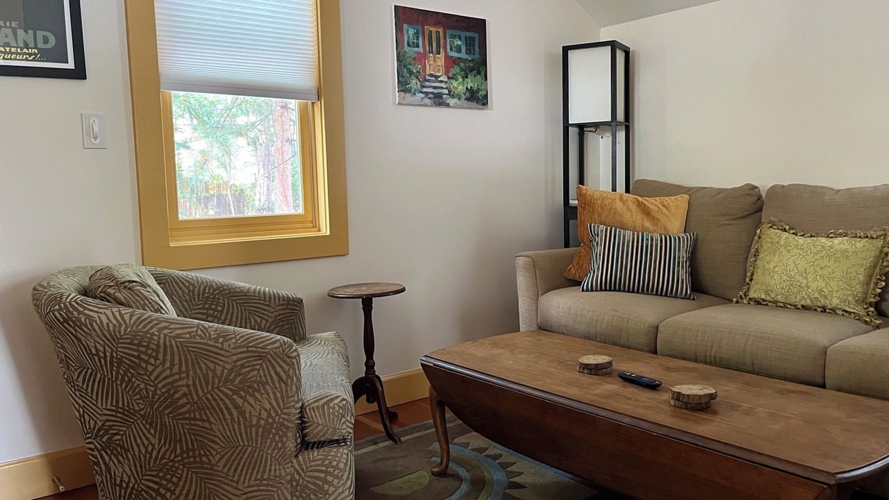 Photo of Livingroom in Downtown