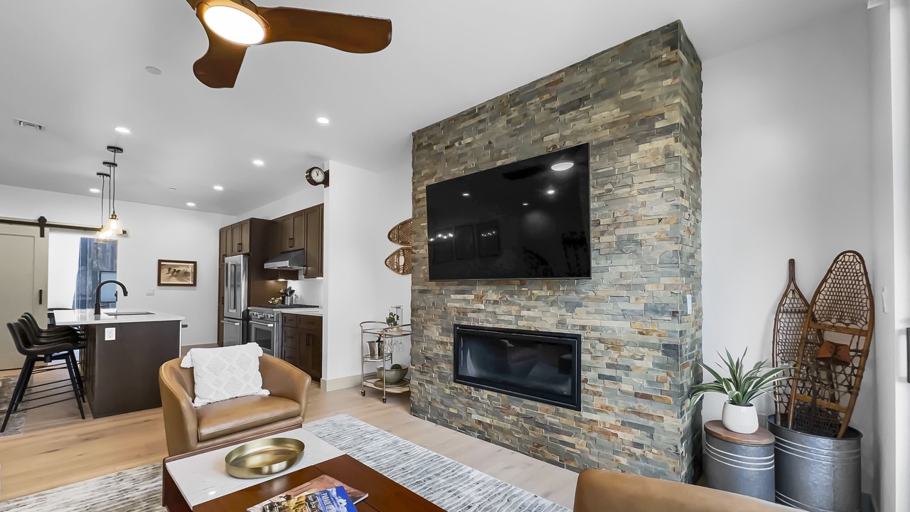 Photo of Livingroom in Silverthorne