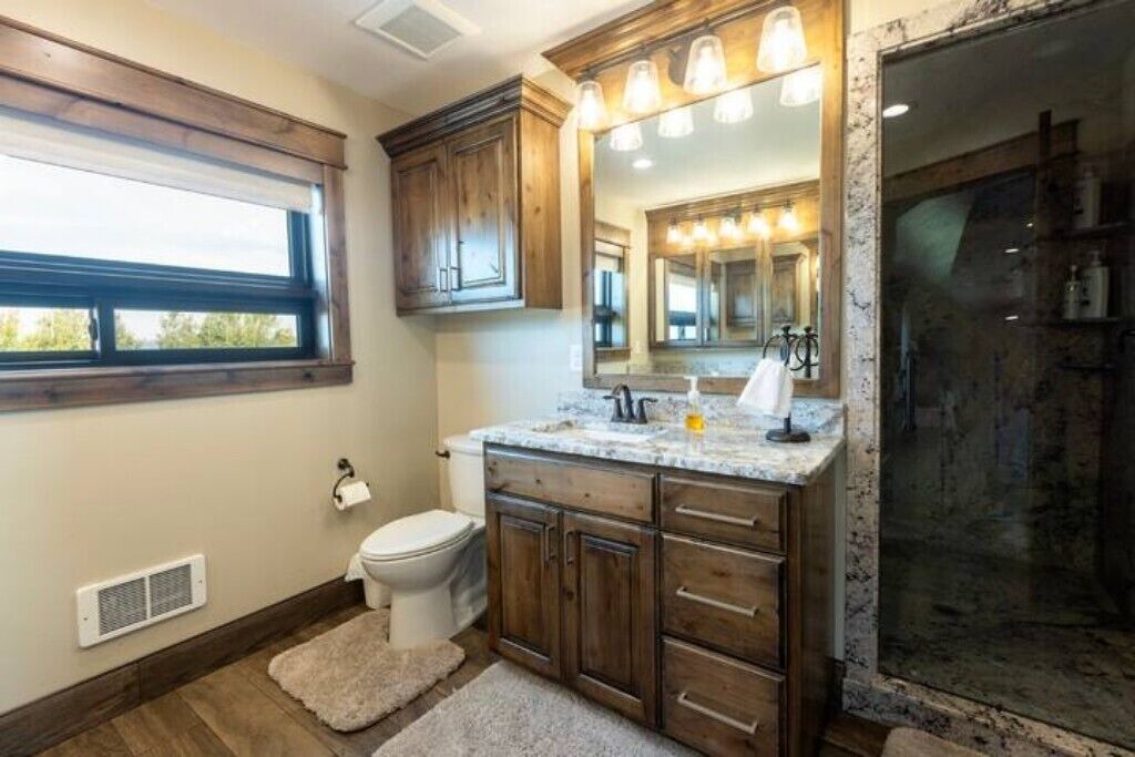Photo of Bathroom in Ashton