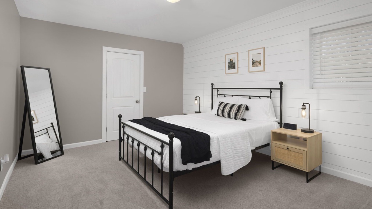 Photo of Bedroom in Jewell Heights - Hoffman Heights