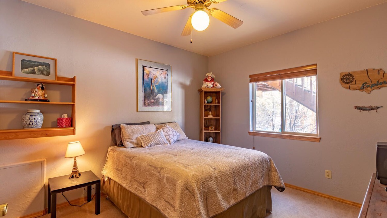 Photo of Bedroom in Twin Creek Village