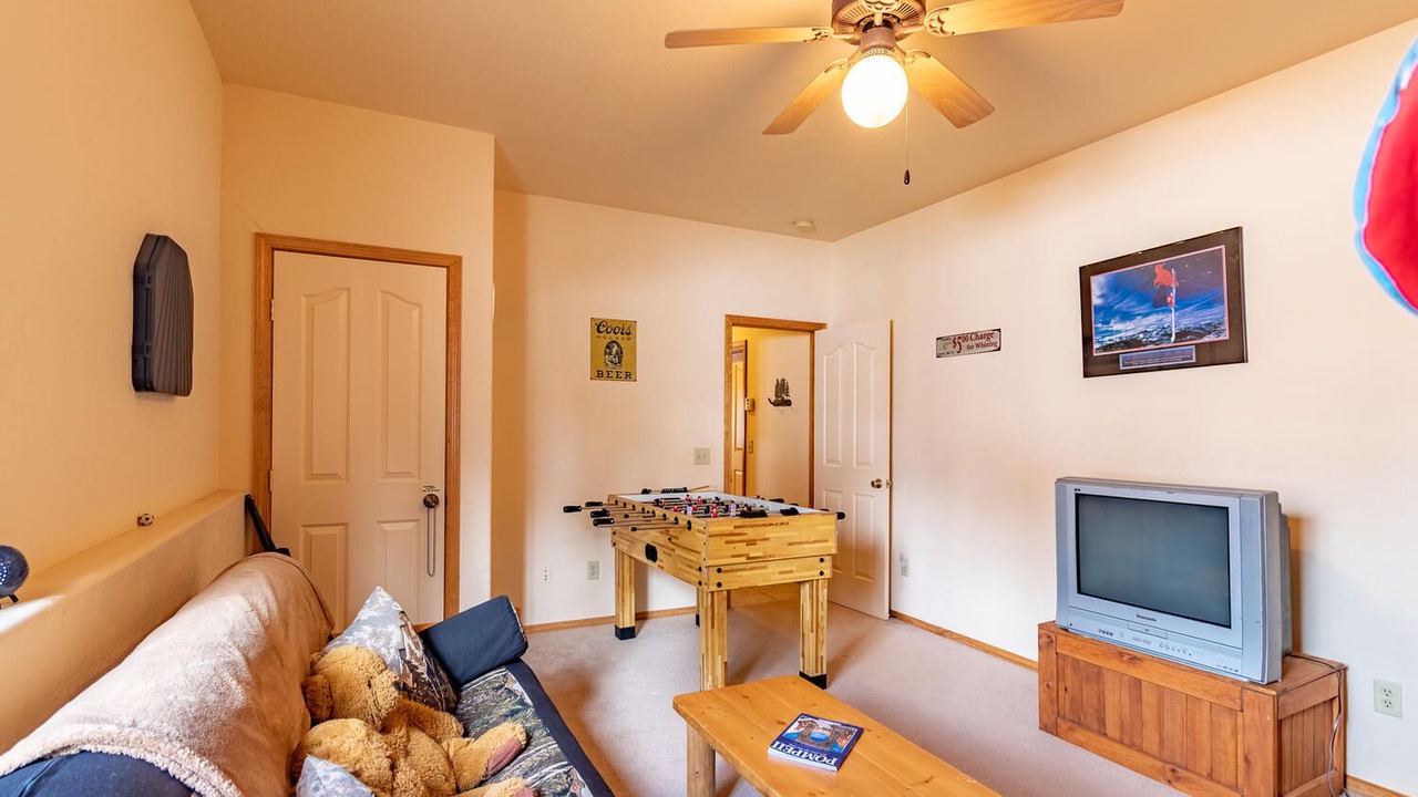 Photo of Livingroom in Twin Creek Village
