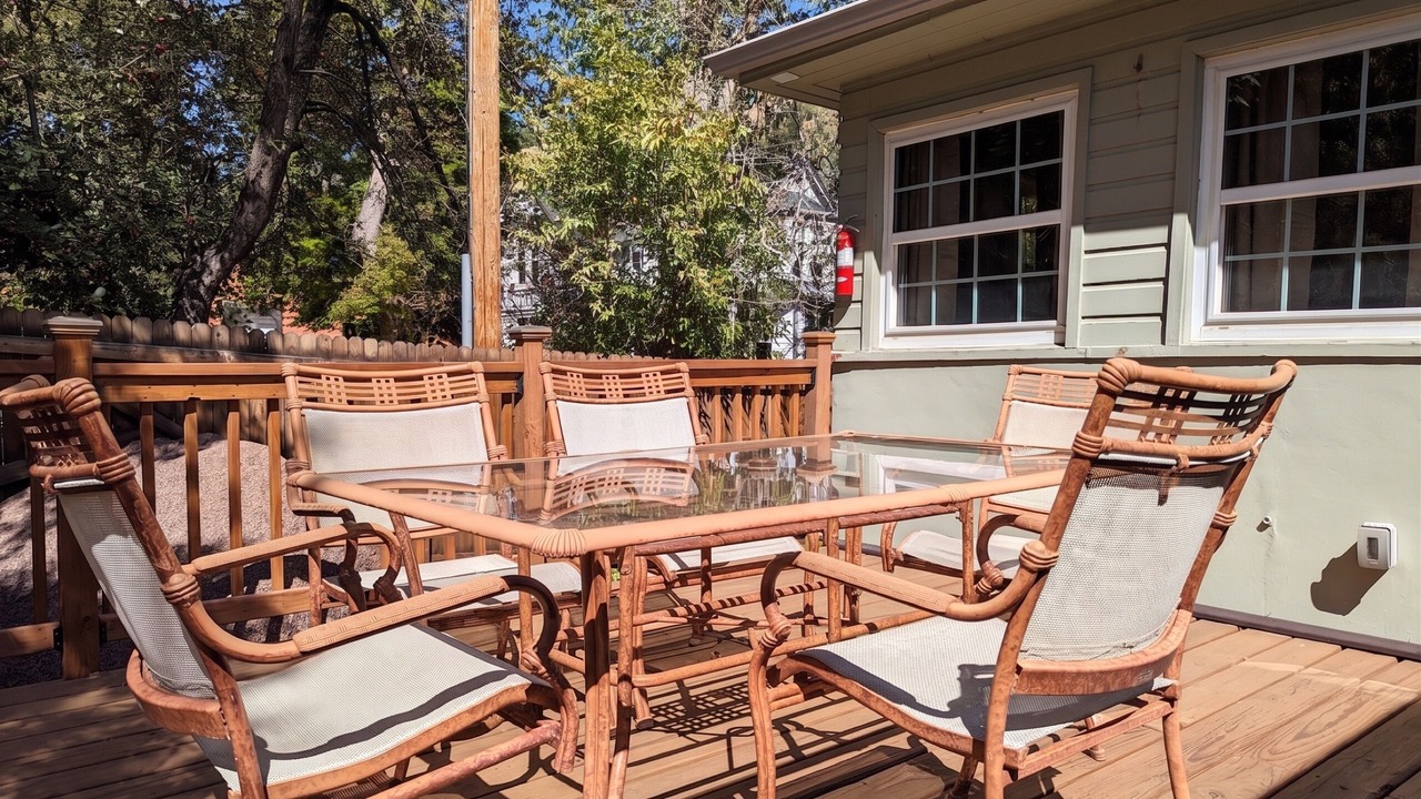 Photo of Outdoor in Manitou Springs Historic District