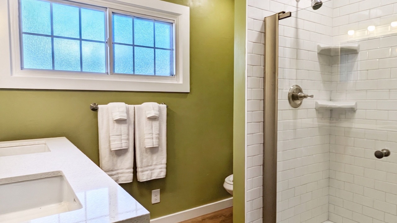Photo of Bathroom in Manitou Springs Historic District