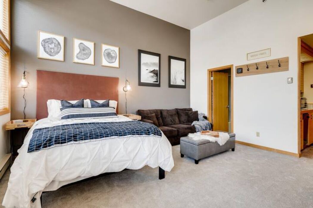 Photo of Bedroom in Mountain House