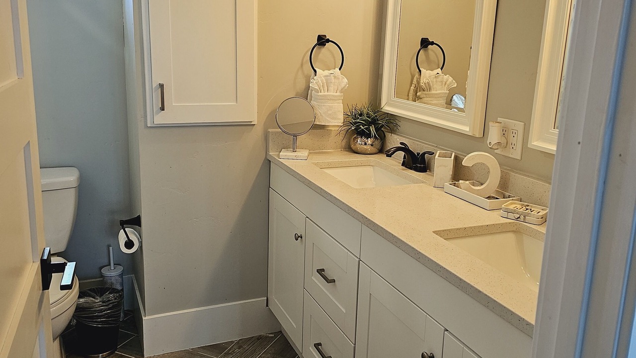 Photo of Bathroom in Indian Mountain