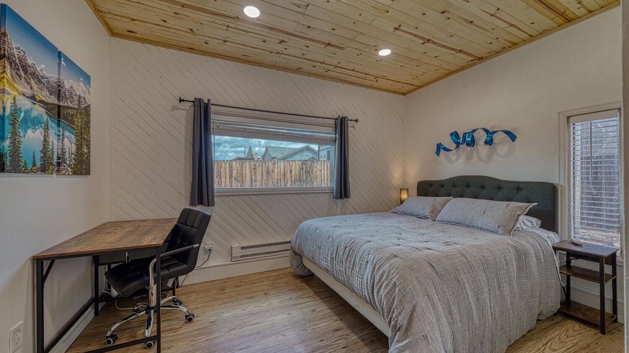 Photo of Bedroom in Leadville North