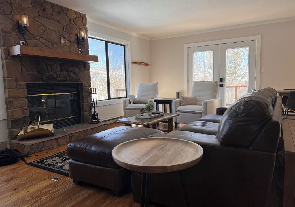 Photo of Livingroom in Purgatory