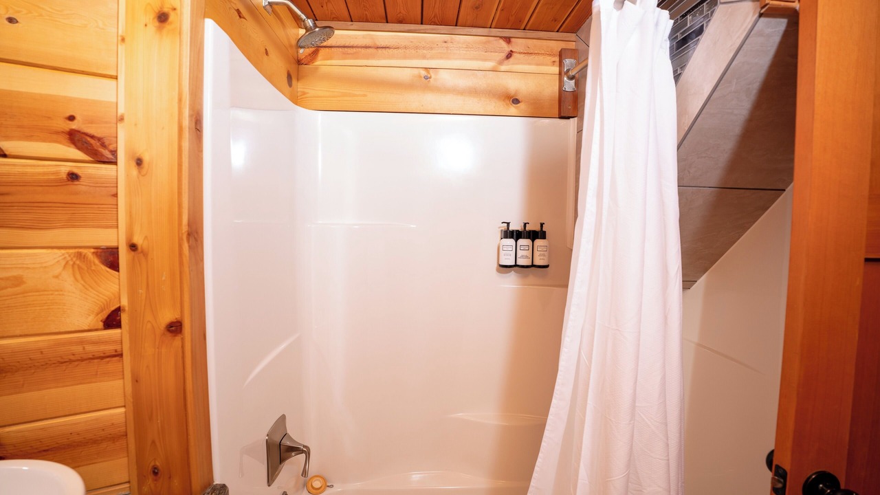 Photo of Bathroom in Lyons