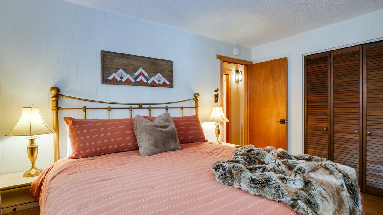 Photo of Bedroom in Downieville-Lawson-Dumont