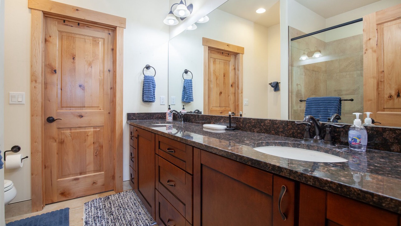 Photo of Bathroom in South Forty
