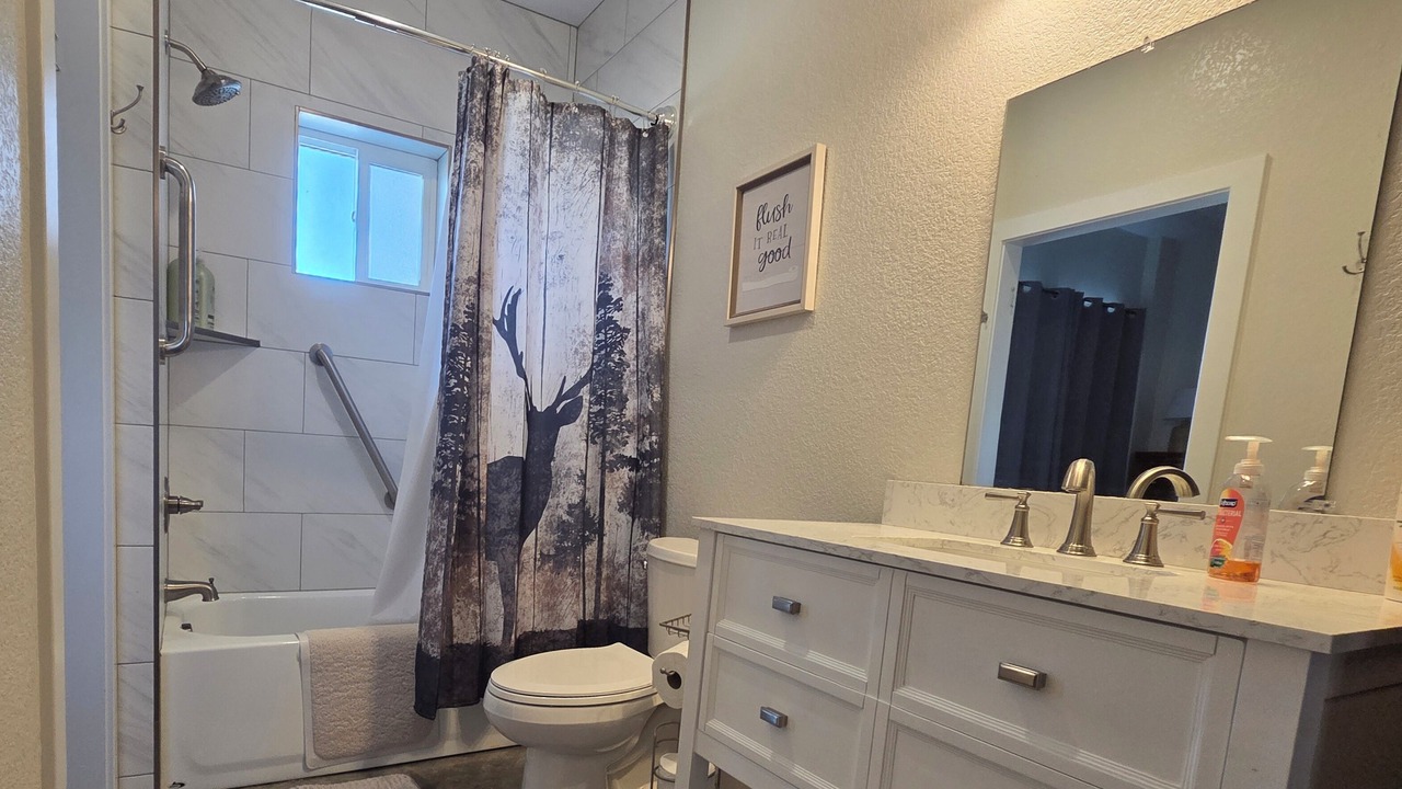 Photo of Bathroom in Monument