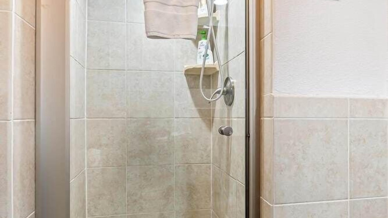 Photo of Bathroom in Alta Vista Area