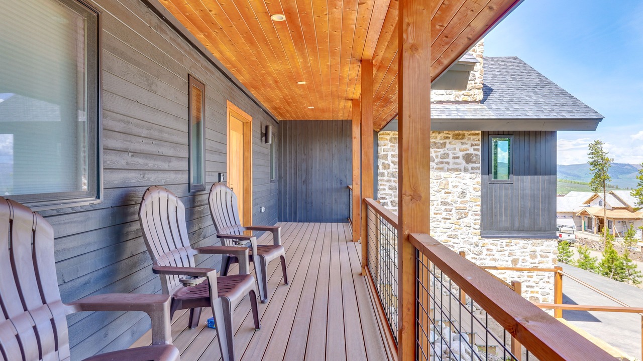 Photo of Patio Balcony in Granby