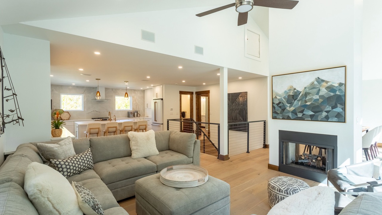 Photo of Livingroom in Intermountain