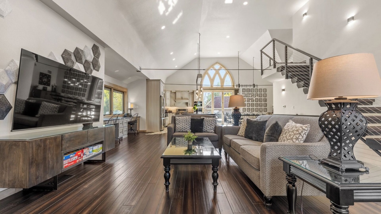 Photo of Livingroom in Central Colorado Springs