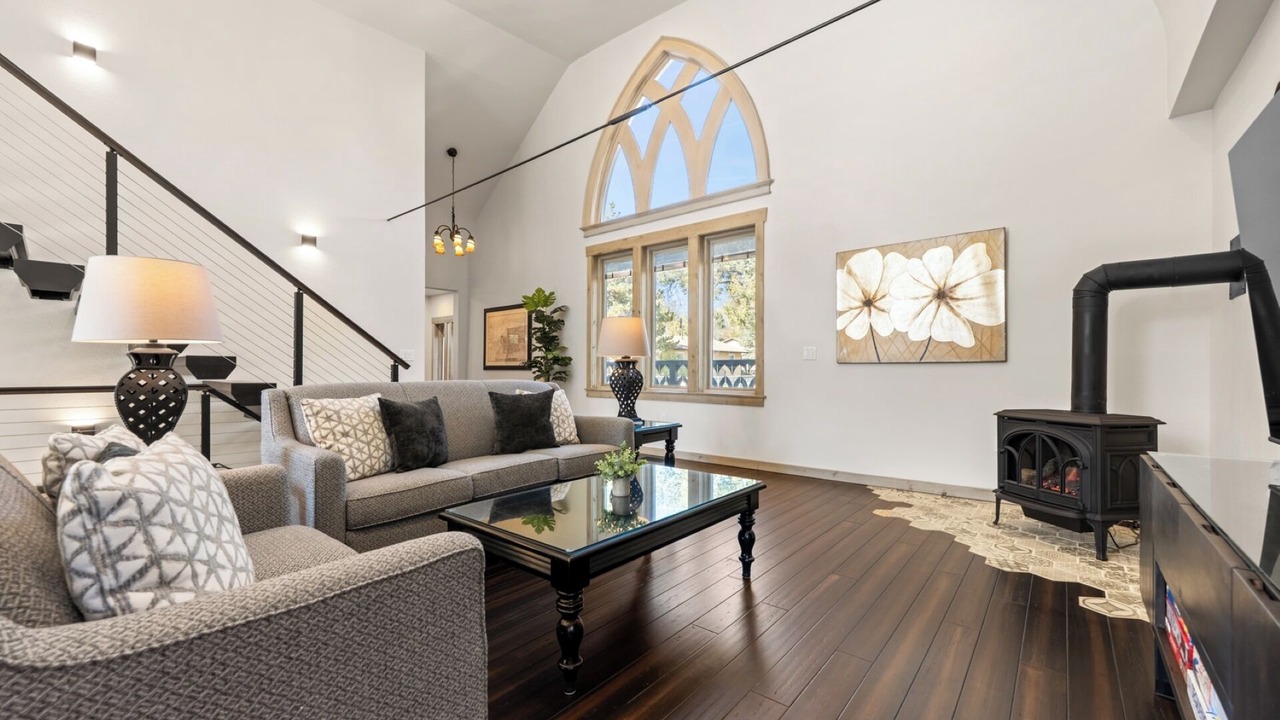 Photo of Livingroom in Central Colorado Springs