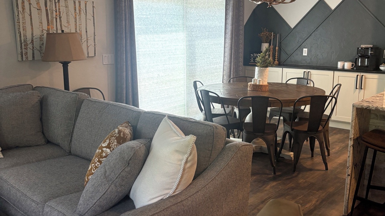 Photo of Bedroom in Edwards