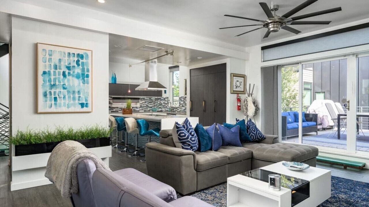 Photo of Livingroom in Highland