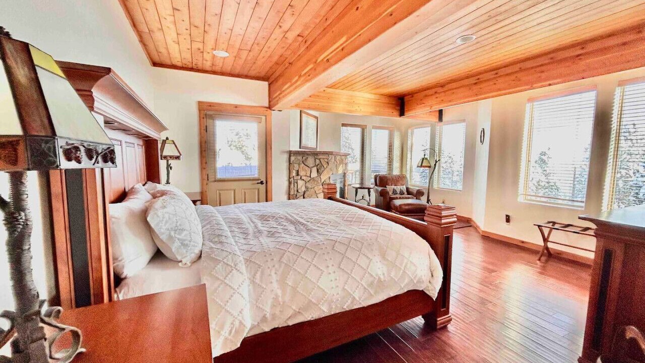 Photo of Bedroom in Valley of the Sun