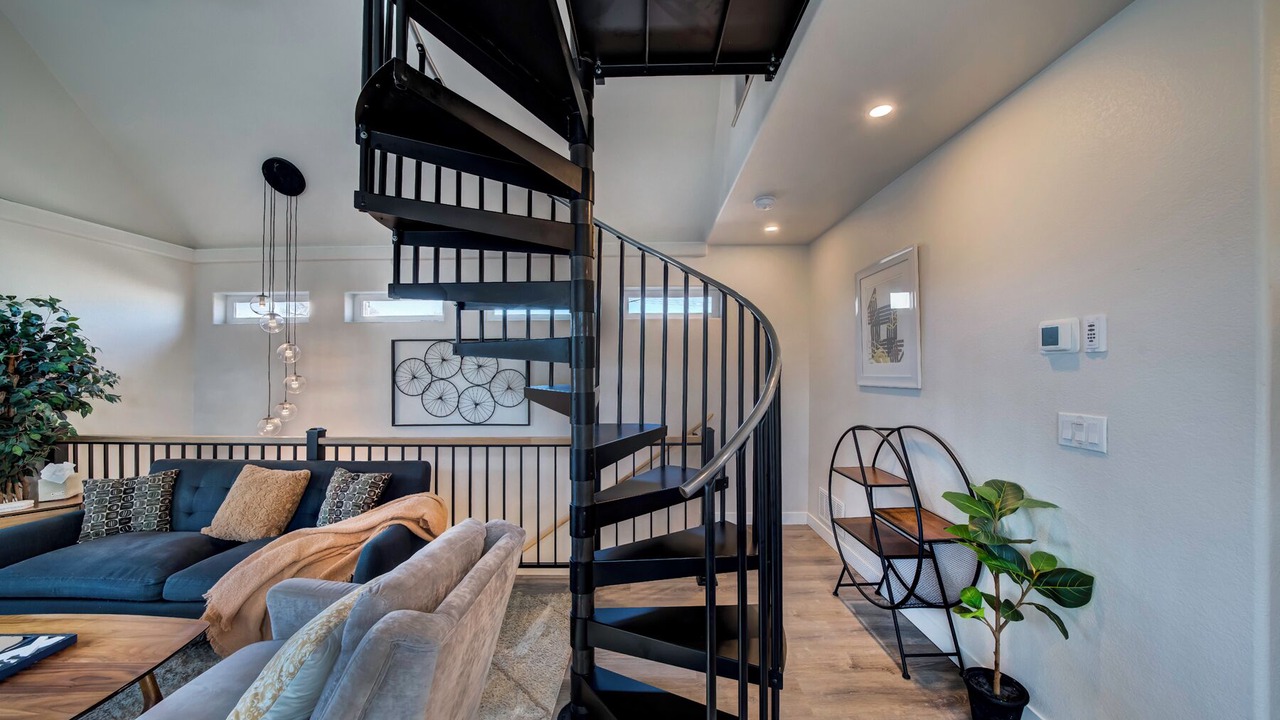 Photo of Livingroom in Central Colorado Springs