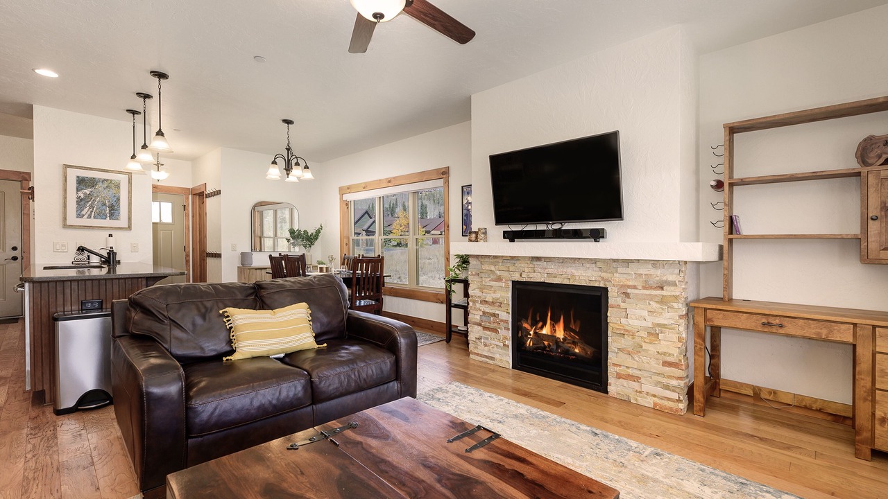 Photo of Livingroom in Rendezvous
