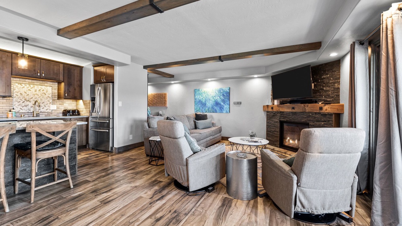 Photo of Livingroom in Dillon