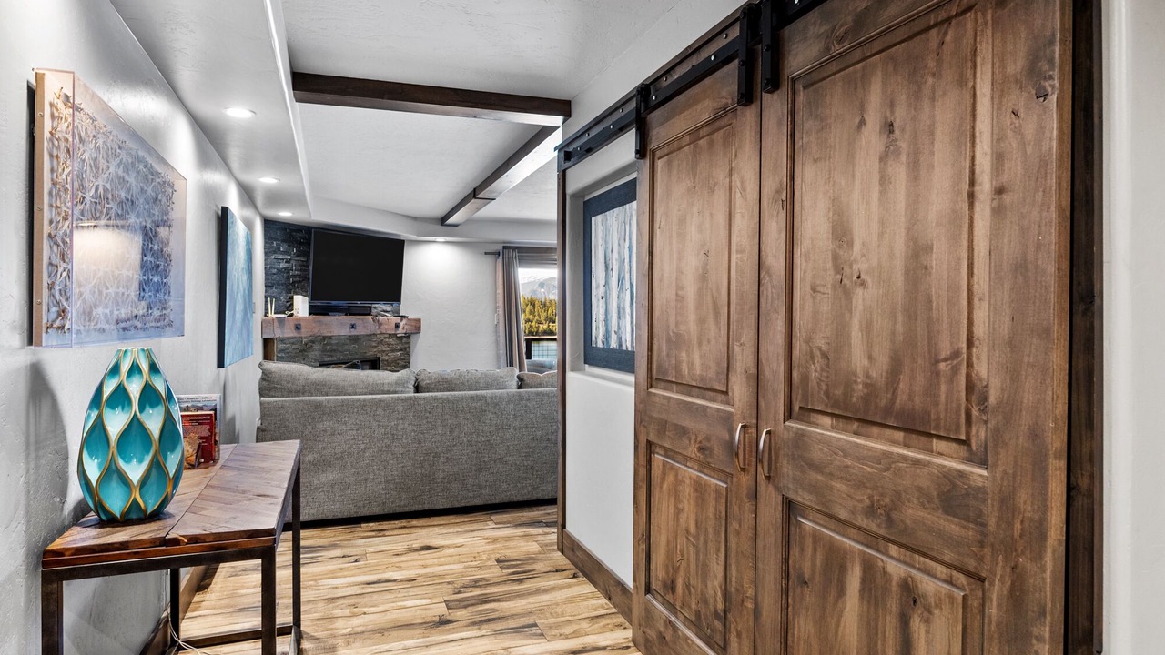 Photo of Others in Dillon
