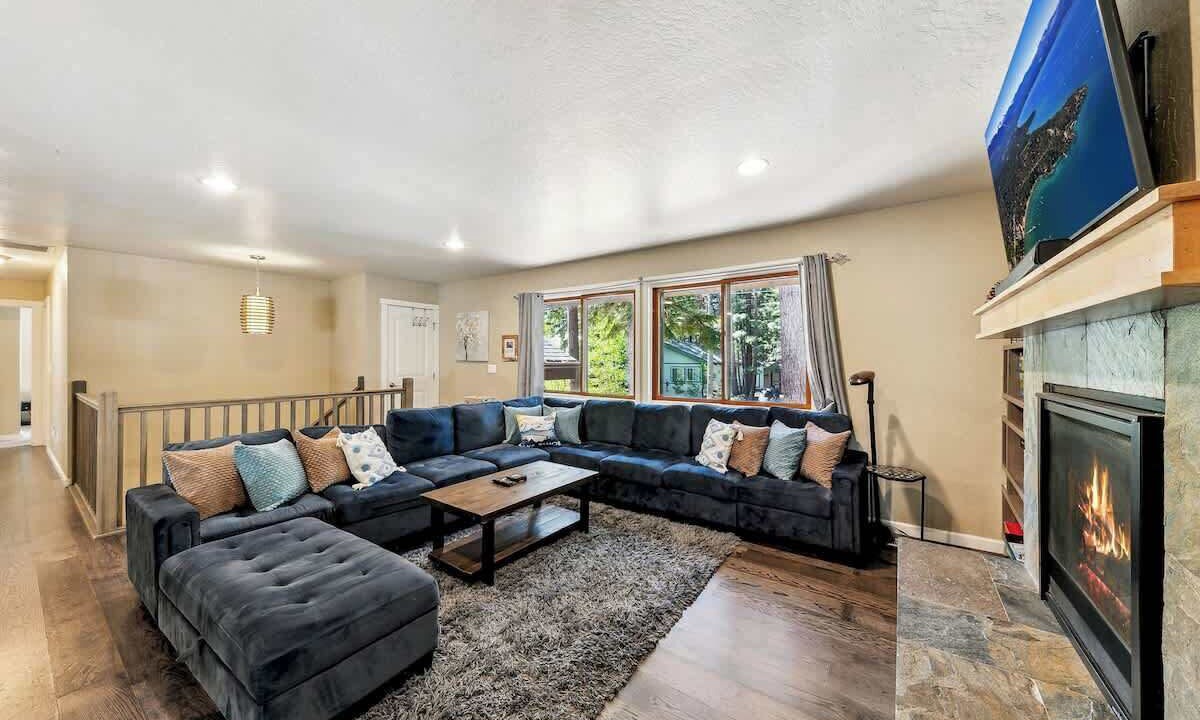 Photo of Livingroom in Tahoe Paradise