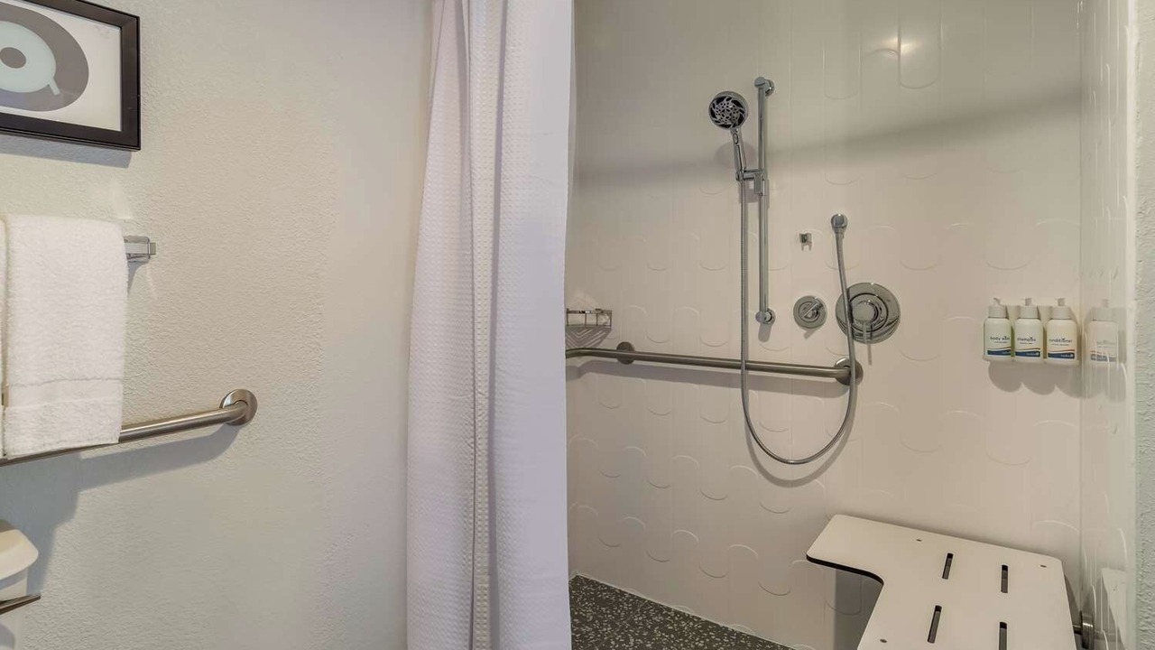 Photo of Bathroom in Acres Green