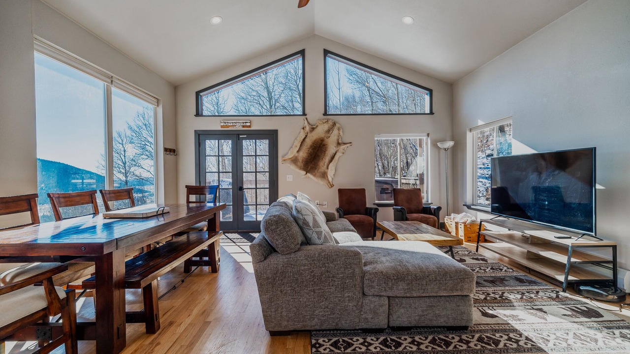 Photo of Livingroom in Alma