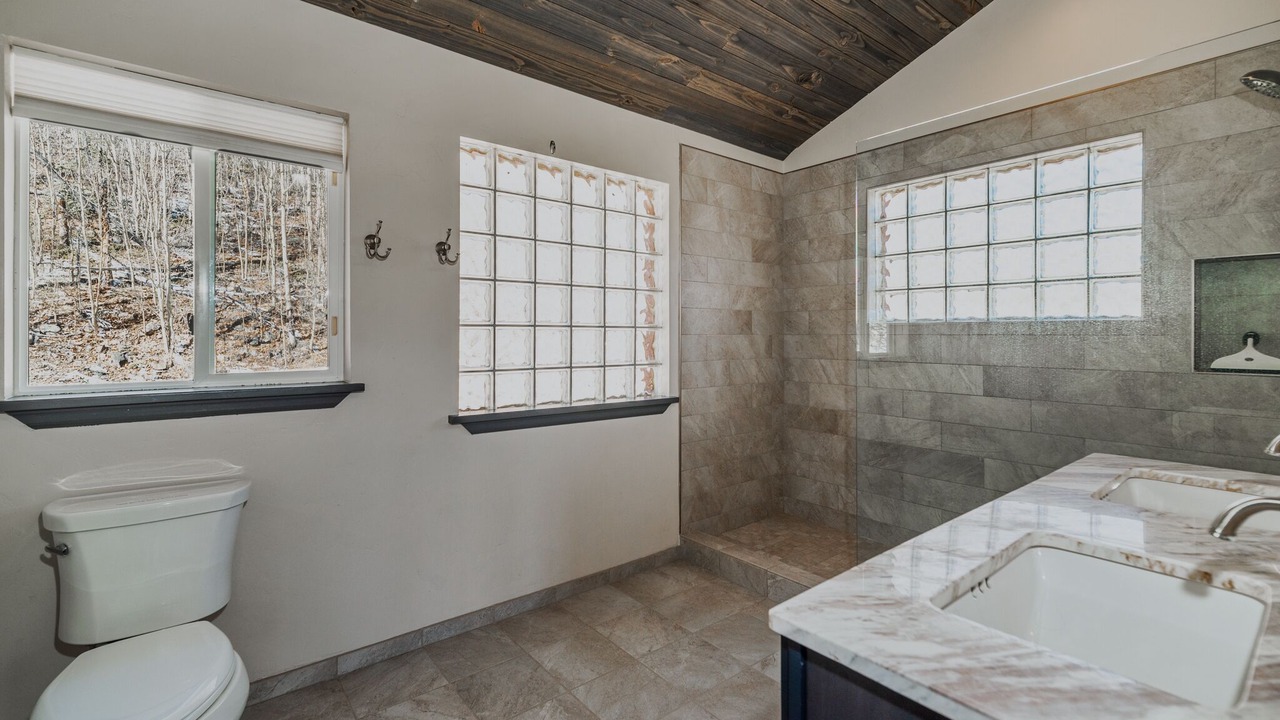 Photo of Bathroom in Alma