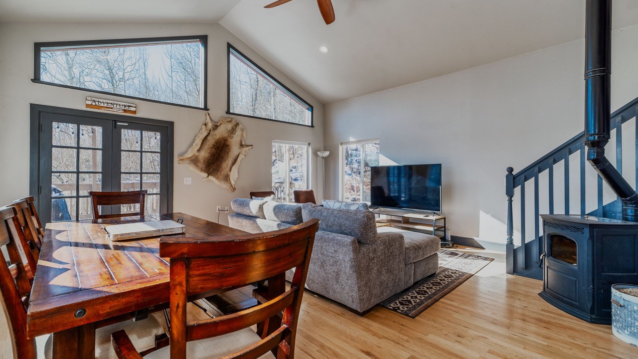 Photo of Livingroom in Alma
