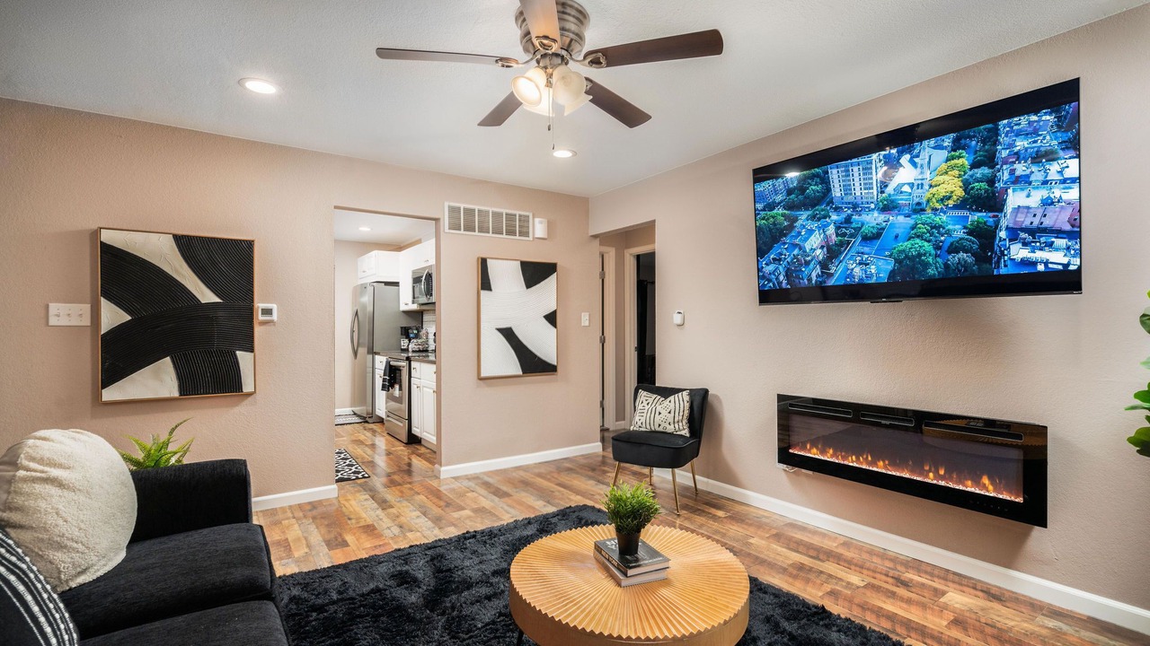 Photo of Livingroom in Southeast Colorado Springs