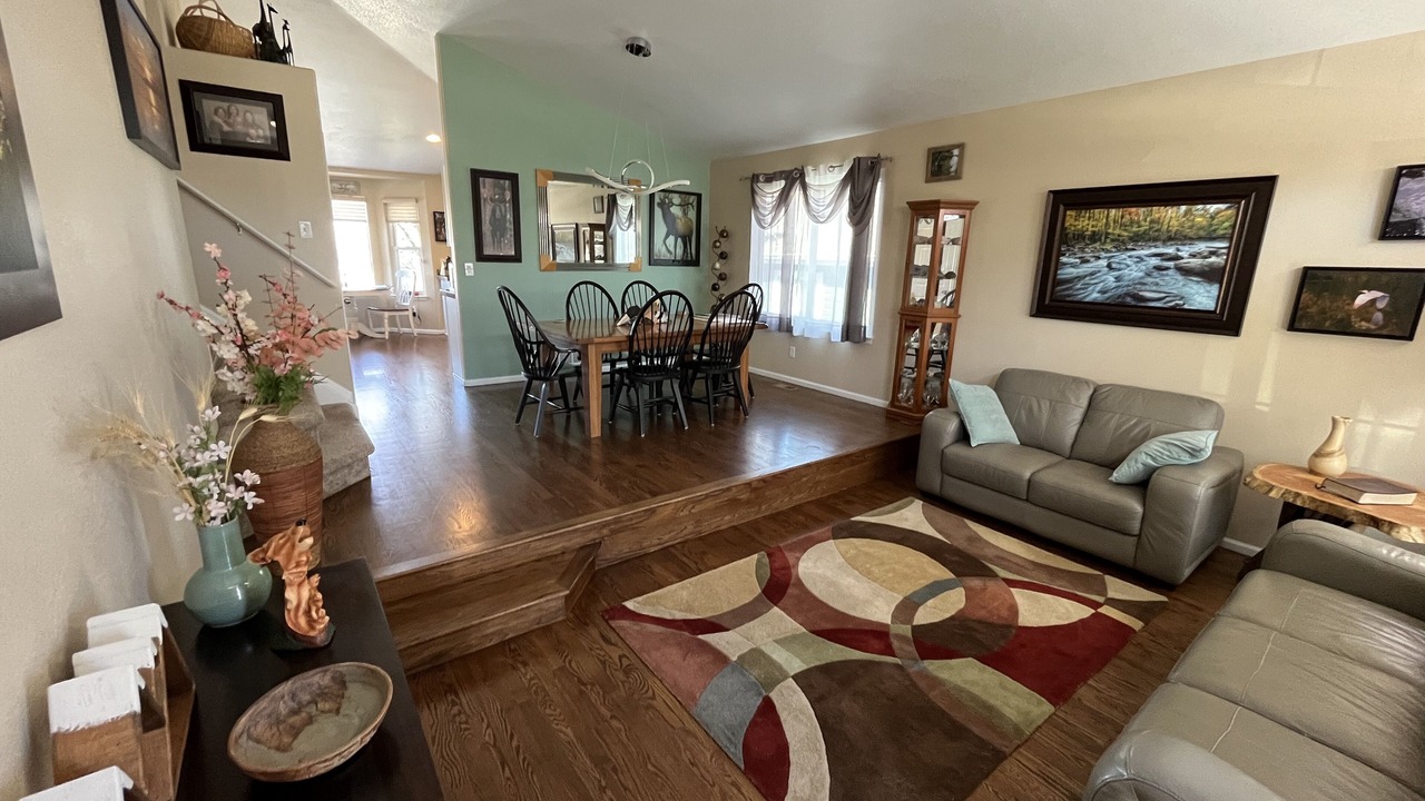 Photo of Livingroom in Thornton
