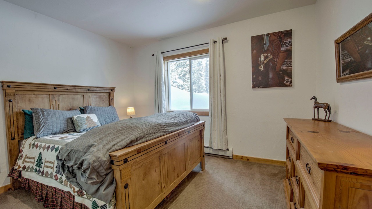 Photo of Bedroom in Valley of the Sun