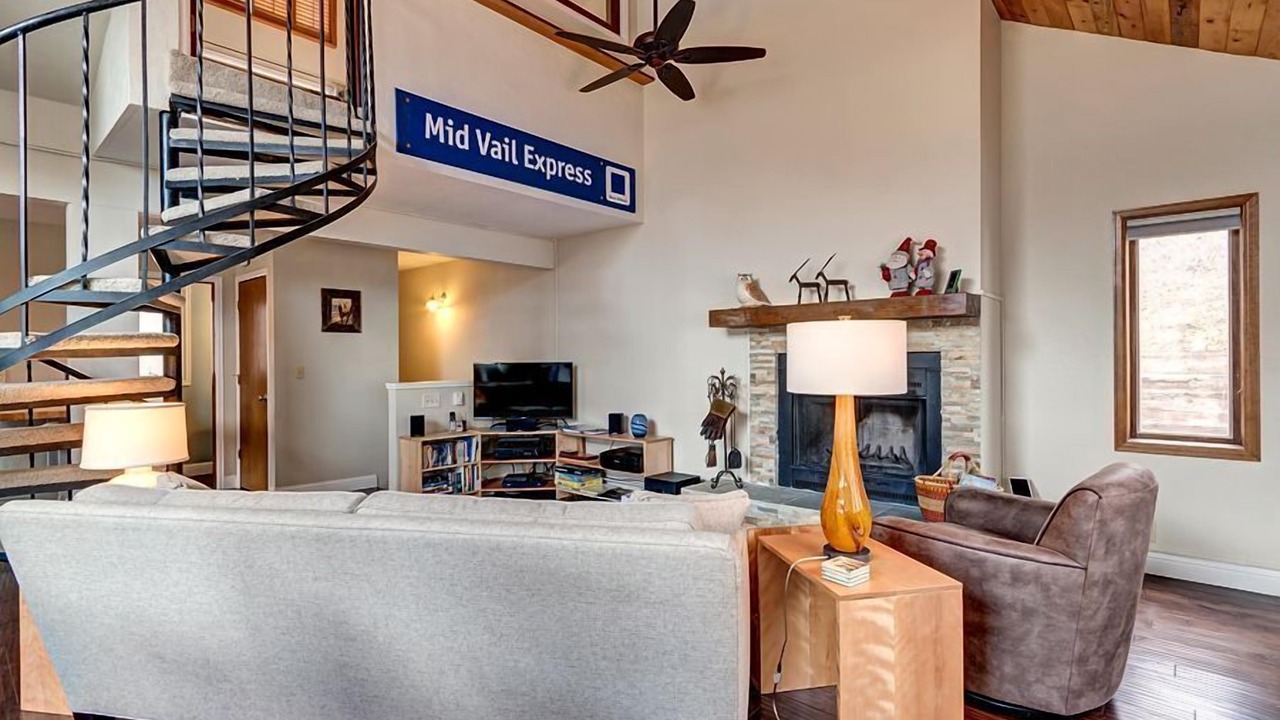 Photo of Livingroom in Eagle-Vail
