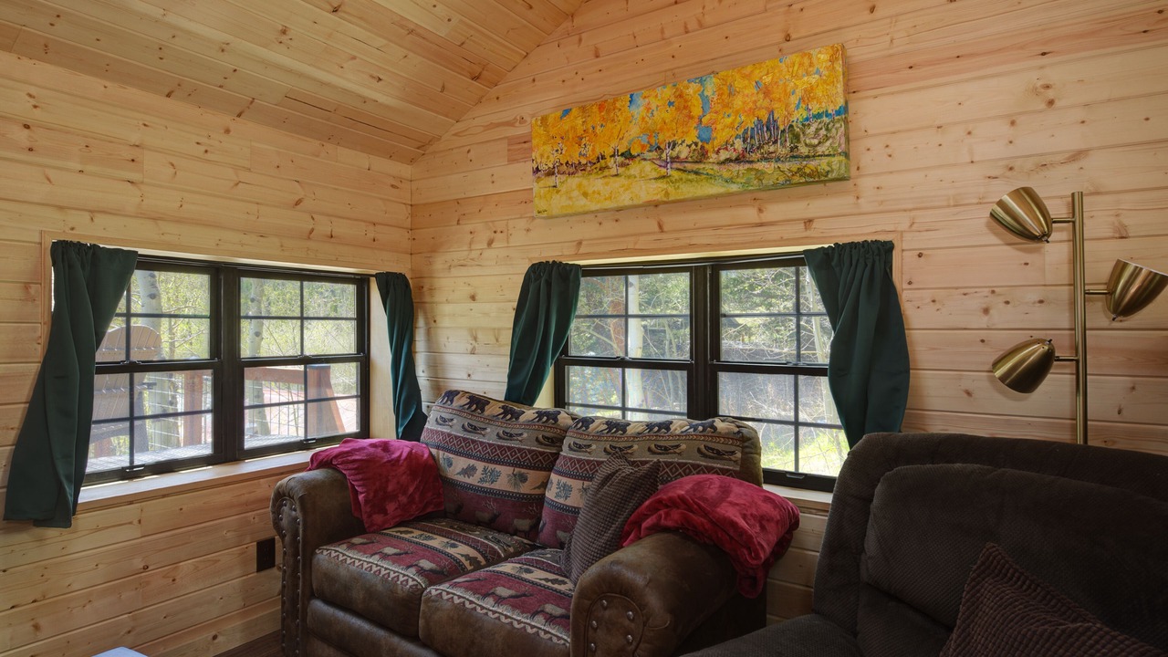 Photo of Livingroom in Eldora