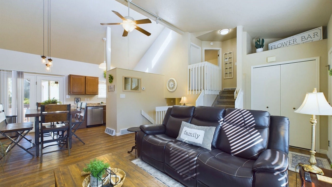 Photo of Livingroom in Pueblo