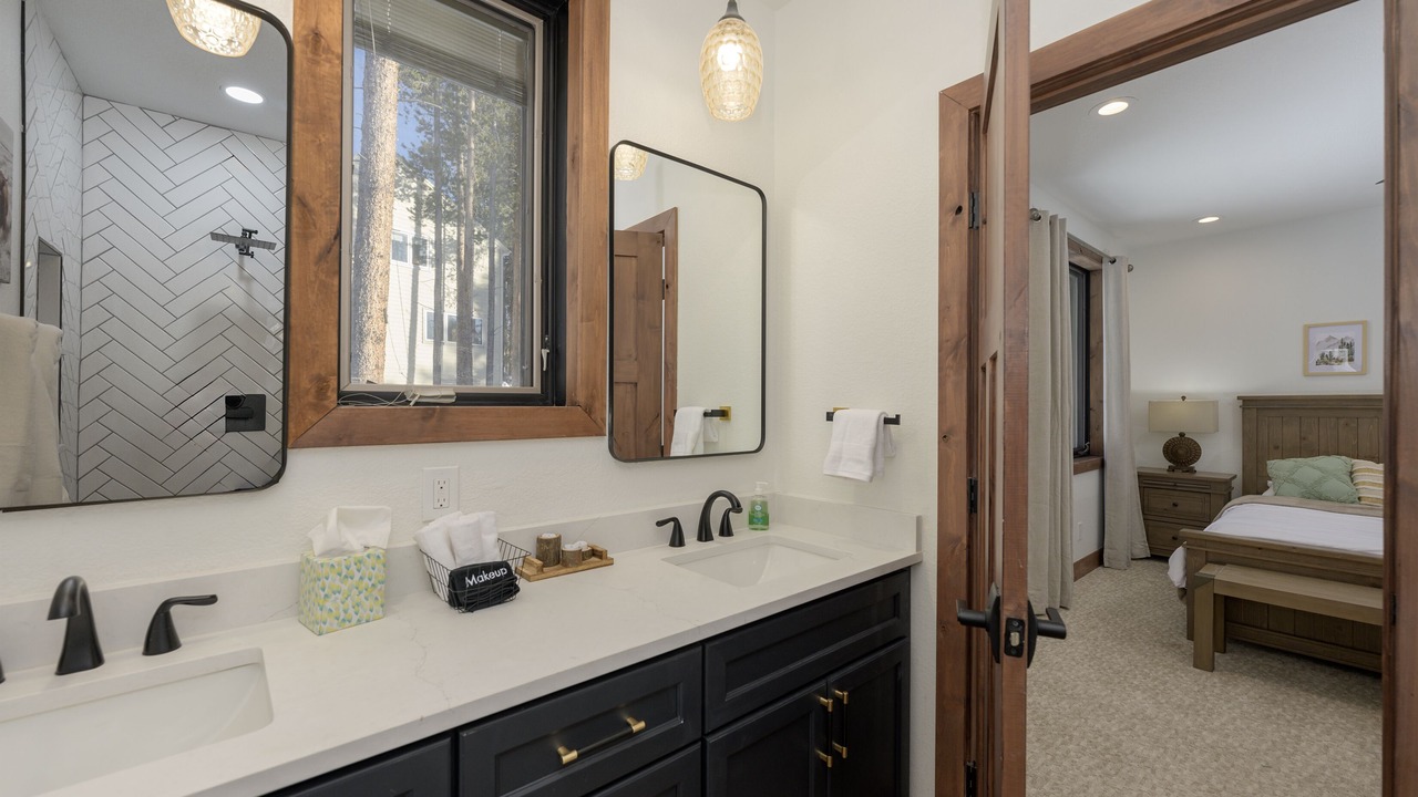 Photo of Bathroom in Fraser