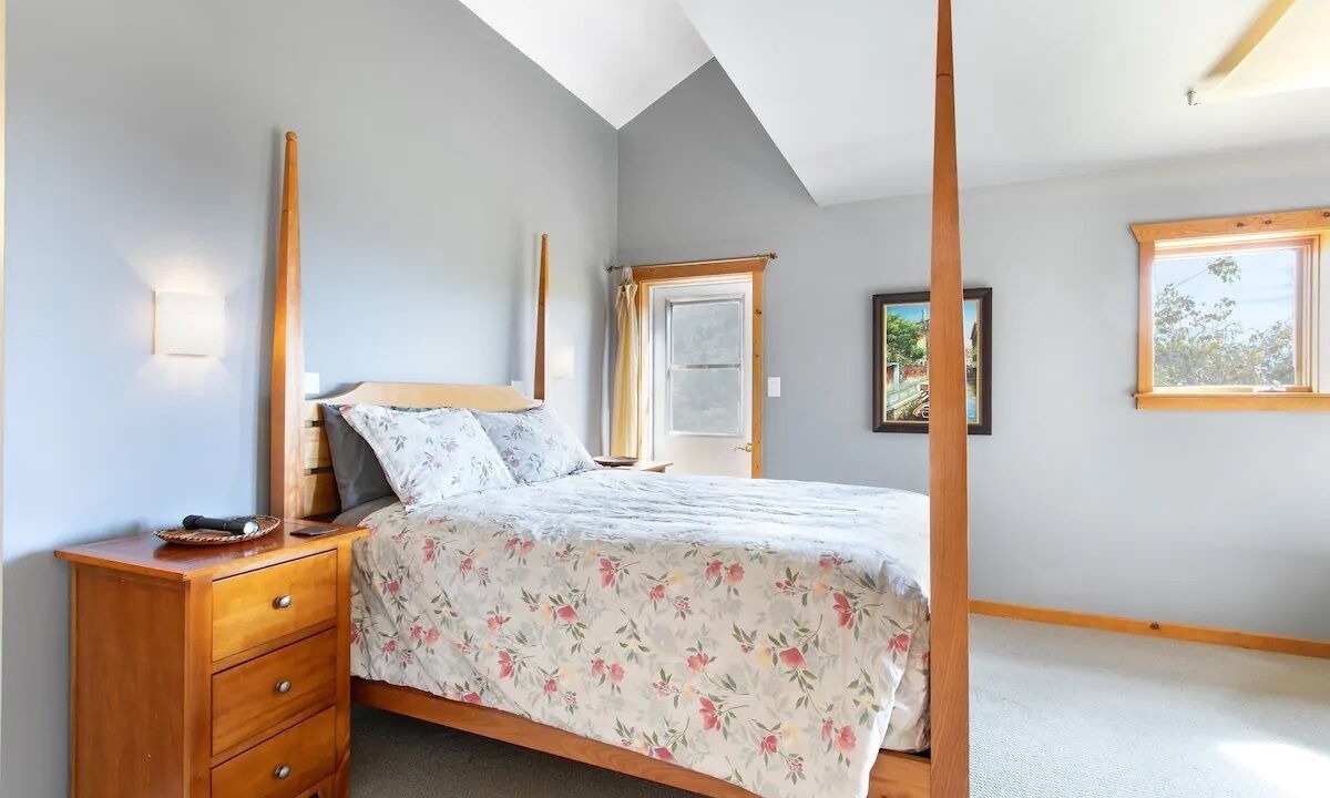 Photo of Bedroom in Gold Hill
