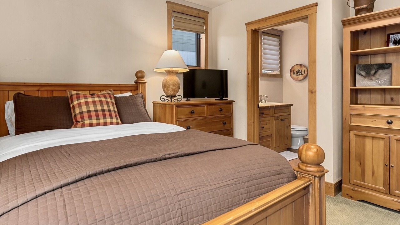 Photo of Bedroom in Steamboat Springs