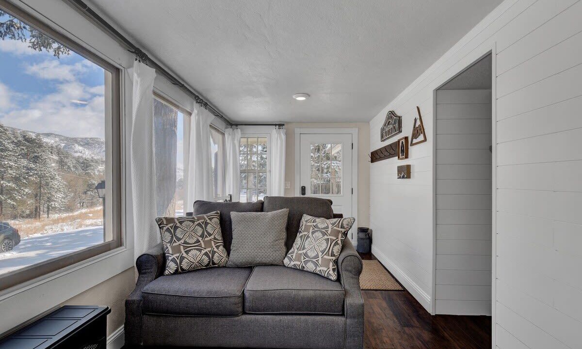 Photo of Bedroom in Green Mountain Falls