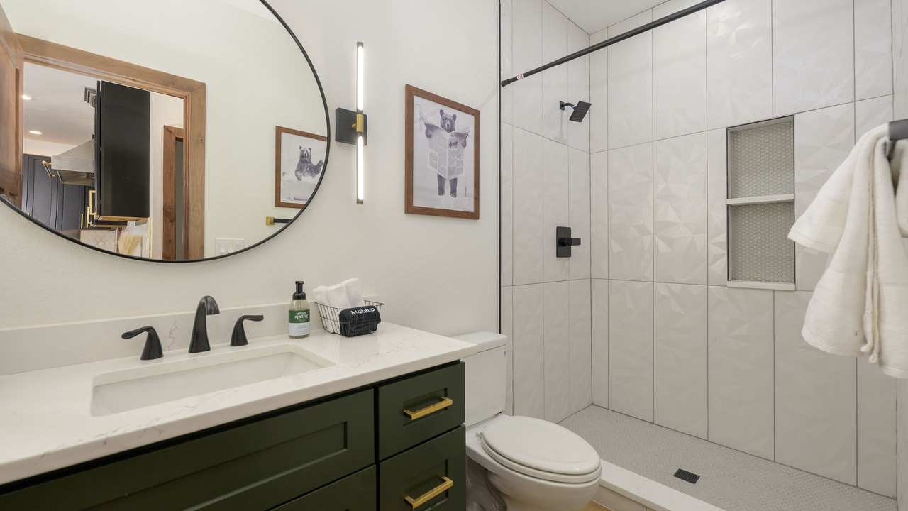 Photo of Bathroom in Fraser