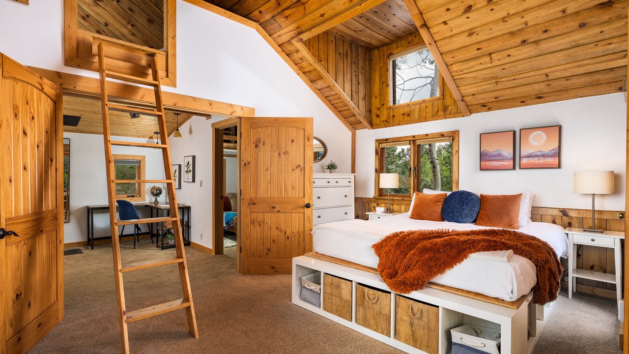 Photo of Bedroom in Evergreen